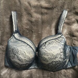 CACIQUE Lightly Lined Balconette Black Lace Sz 44 D